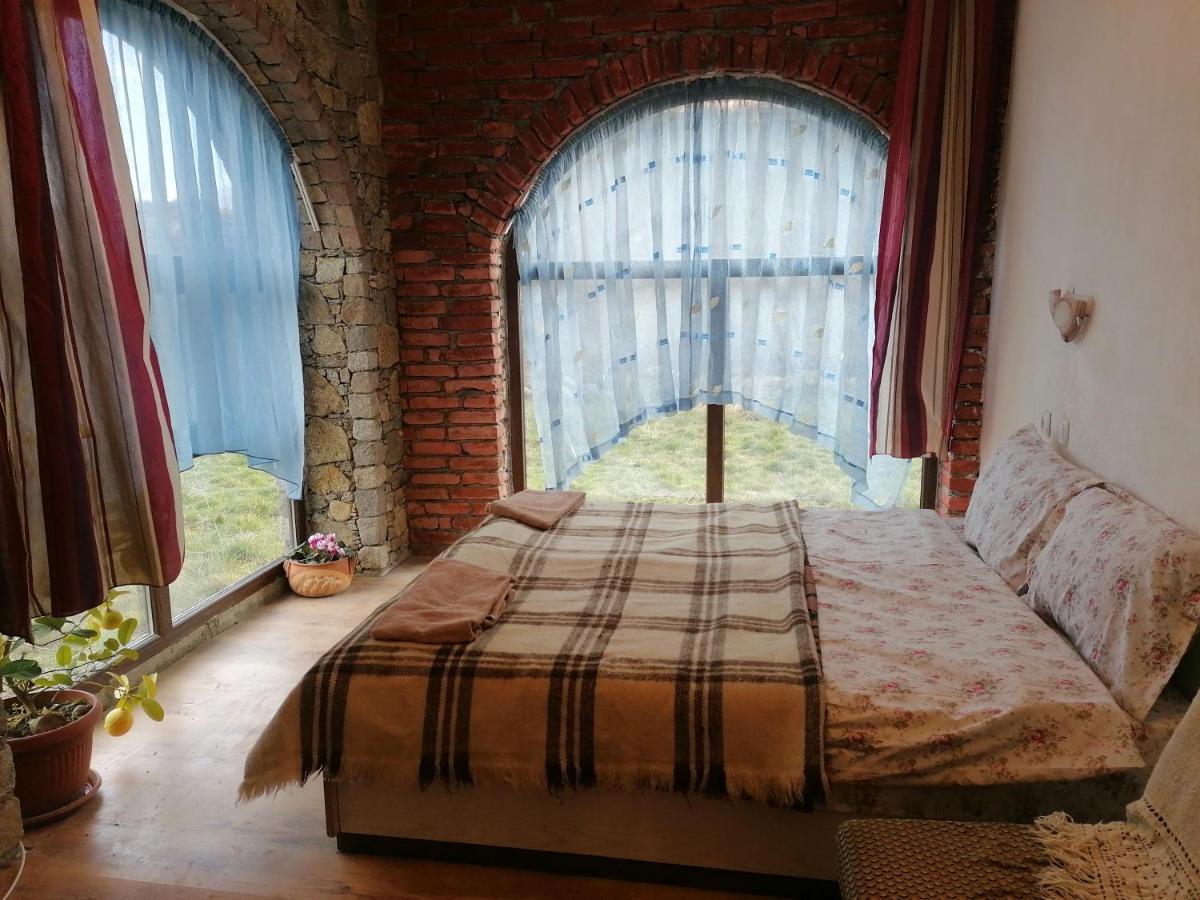 Лилянината Къща Villa Kalofer Luaran gambar
