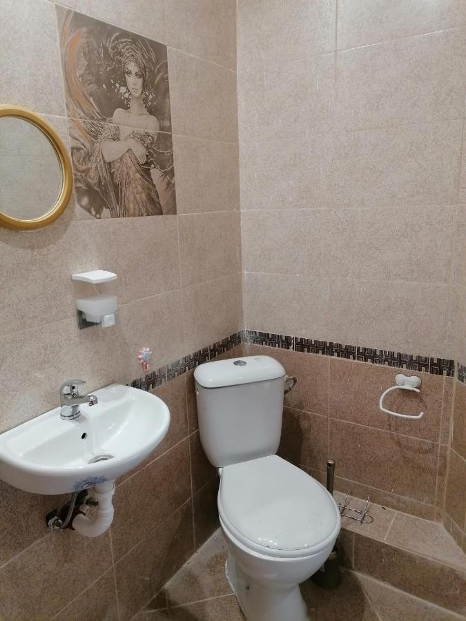 Лилянината Къща Villa Kalofer Luaran gambar