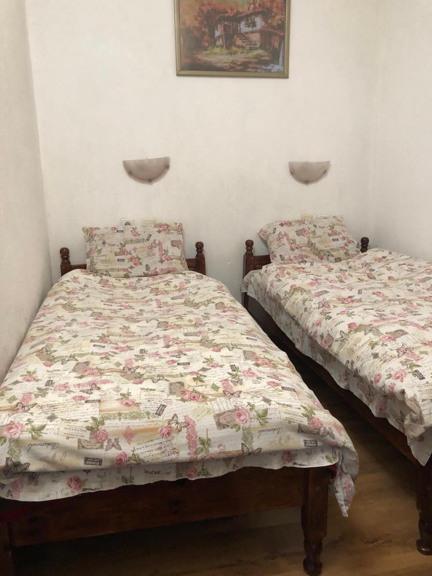 Лилянината Къща Villa Kalofer Luaran gambar