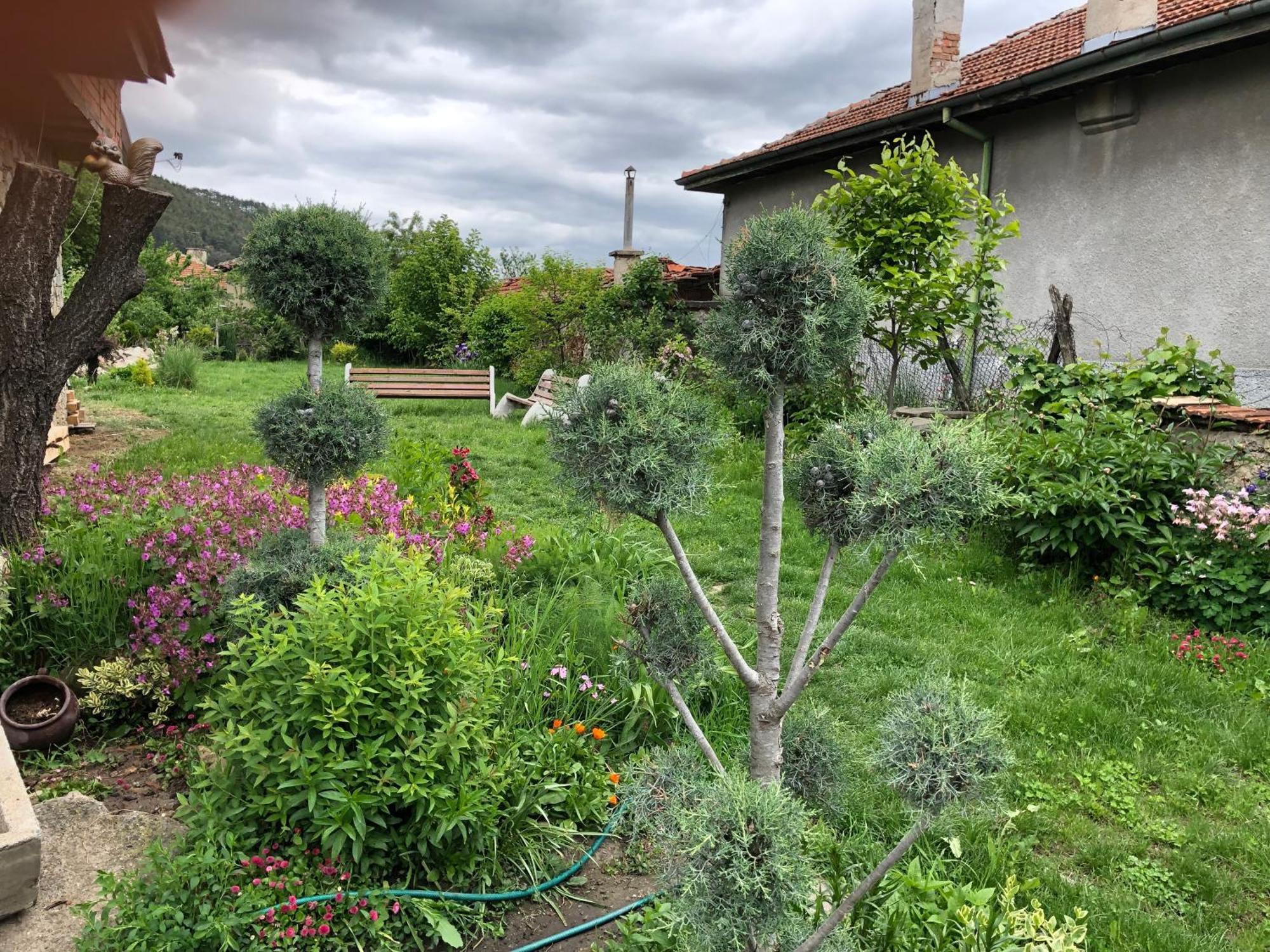 Лилянината Къща Villa Kalofer Luaran gambar